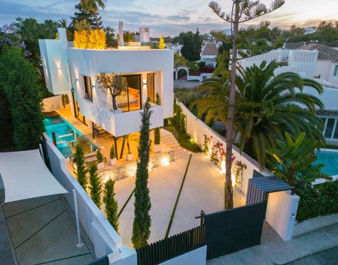VILLA MODERNA EN UNA UBICACIÓN PRESTIGIOSA