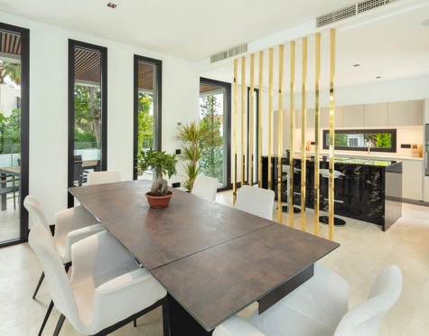 Villa en venta en Marbella Golden Mile