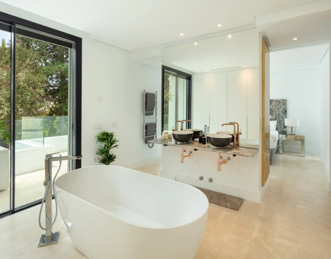 Villa en venta en Marbella Golden Mile