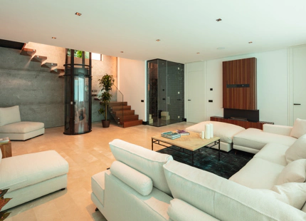 VILLA MODERNA EN UNA UBICACIÓN PRESTIGIOSA