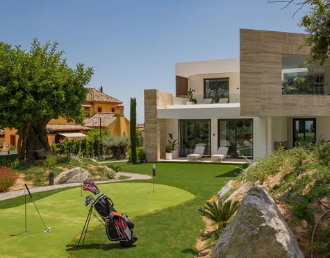 Villa en venta en Cascada de Camojan, Marbella Golden Mile