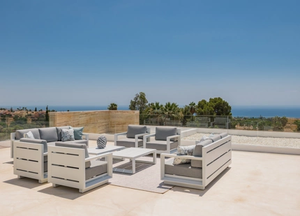 EXCELENTE VILLA MODERNA EN VENTA EN CASCADA DE CAMOJAN