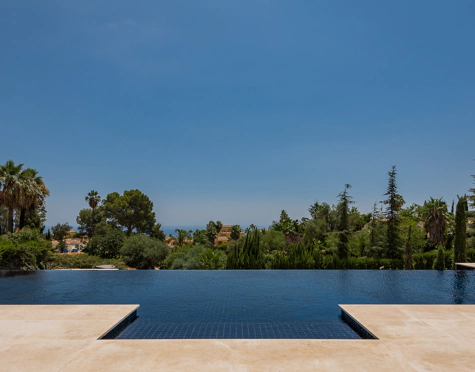 Villa en venta en Cascada de Camojan, Marbella Golden Mile