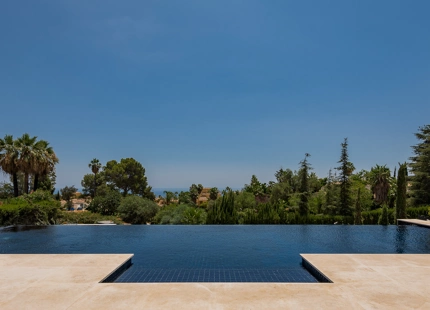 EXCELENTE VILLA MODERNA EN VENTA EN CASCADA DE CAMOJAN