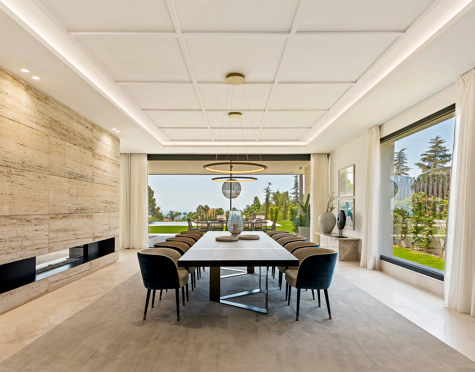 Villa en venta en Cascada de Camojan, Marbella Golden Mile