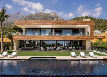 EXCELENTE VILLA MODERNA EN VENTA EN CASCADA DE CAMOJAN