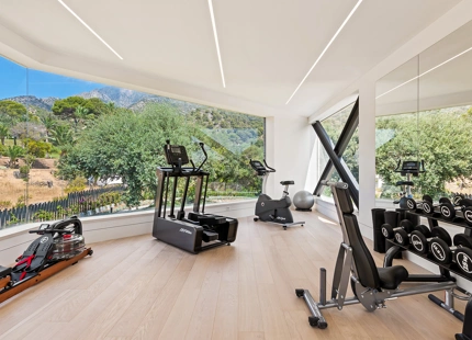 EXCELENTE VILLA MODERNA EN VENTA EN CASCADA DE CAMOJAN