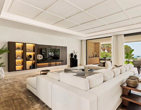 Villa en venta en Cascada de Camojan, Marbella Golden Mile