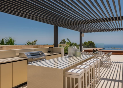 EXCELENTE VILLA MODERNA EN VENTA EN CASCADA DE CAMOJAN