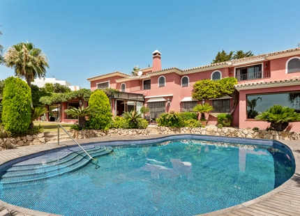 CHALET EN VENTA EN NUEVA ANDALUCIA