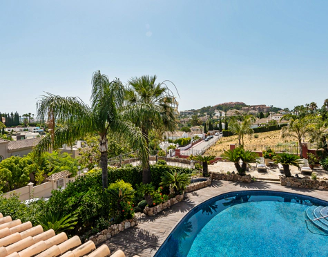 Villa for sale in Nueva Andalucia, Marbella