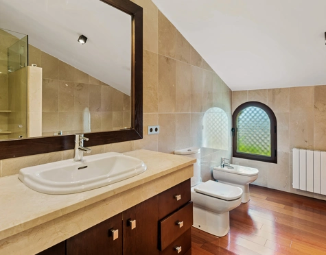 Villa for sale in Nueva Andalucia, Marbella