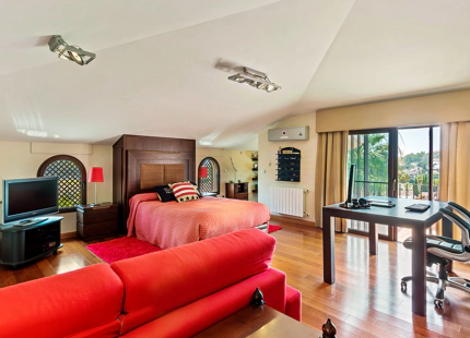 CHALET EN VENTA EN NUEVA ANDALUCIA