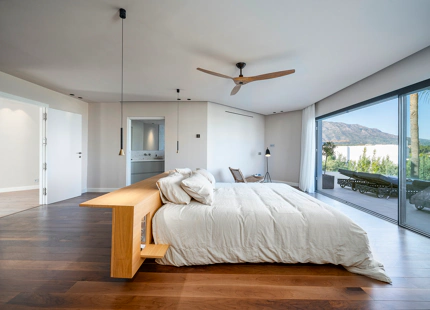 LUXURIOUS VILLA FOR SALE IN NUEVA ANDALUCIA