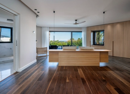LUXURIOUS VILLA FOR SALE IN NUEVA ANDALUCIA