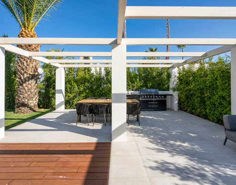 Villa for sale in Nueva Andalucia, Marbella