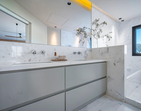 Villa for sale in Nueva Andalucia, Marbella