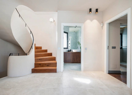 LUXURIOUS VILLA FOR SALE IN NUEVA ANDALUCIA