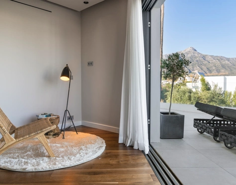 Villa for sale in Nueva Andalucia, Marbella
