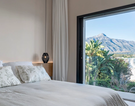 Villa for sale in Nueva Andalucia, Marbella