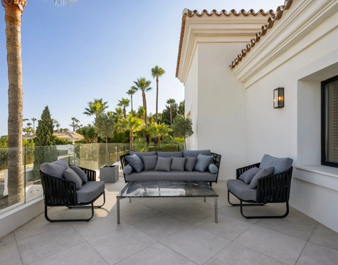 Villa for sale in Nueva Andalucia, Marbella