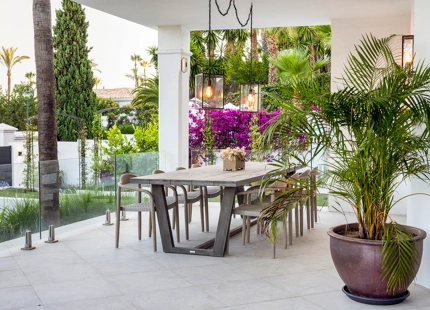 LUXURIOUS VILLA FOR SALE IN NUEVA ANDALUCIA