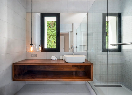 LUXURIOUS VILLA FOR SALE IN NUEVA ANDALUCIA
