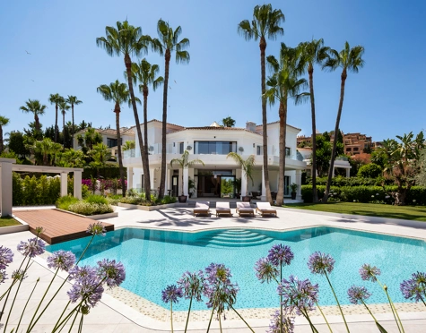 Villa for sale in Nueva Andalucia, Marbella