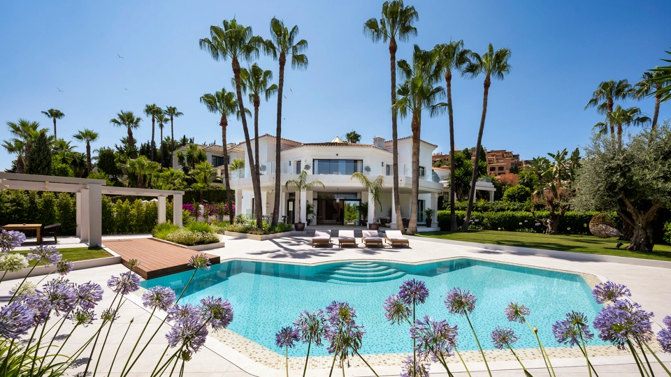 Villa for sale in Nueva Andalucia, Marbella