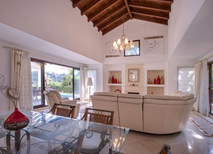 CASA ENCANTADORA EN LOS ARQUEROS 