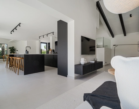 Villa for sale in Nueva Andalucia, Marbella