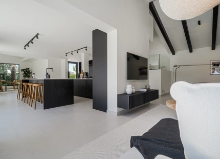 LUXURIOUS AND MODERN VILLA FOR SALE IN NUEVA ANDALUCIA