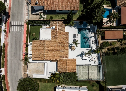 LUXURIOUS AND MODERN VILLA FOR SALE IN NUEVA ANDALUCIA