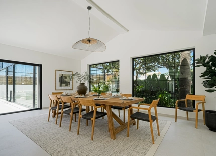 LUXURIOUS AND MODERN VILLA FOR SALE IN NUEVA ANDALUCIA