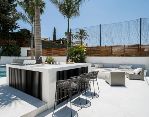 Villa for sale in Nueva Andalucia, Marbella