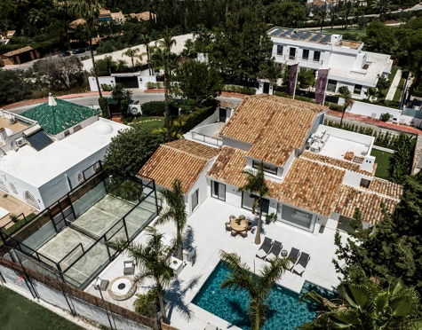 Villa for sale in Nueva Andalucia, Marbella