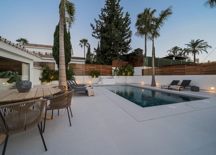 LUXURIOUS AND MODERN VILLA FOR SALE IN NUEVA ANDALUCIA