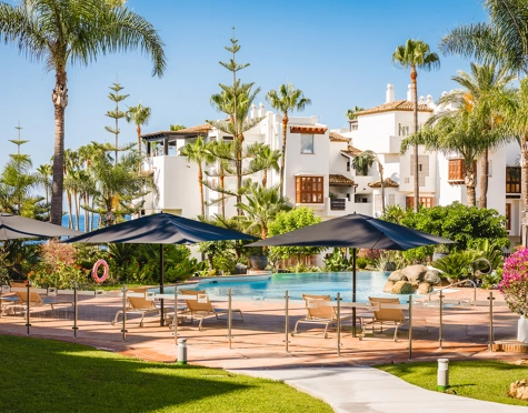Apartment for sale in Marina Puente Romano, Marbella Golden Mile