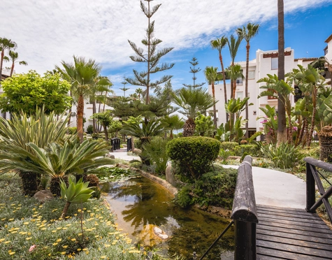 Apartment for sale in Marina Puente Romano, Marbella Golden Mile