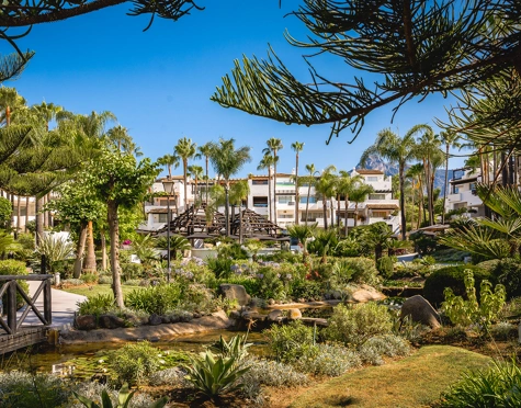 Apartment for sale in Marina Puente Romano, Marbella Golden Mile