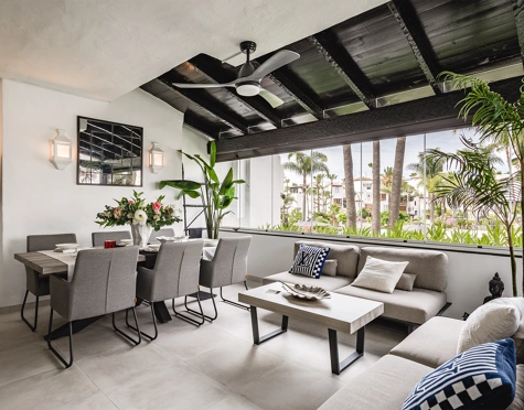 Apartment for sale in Marina Puente Romano, Marbella Golden Mile