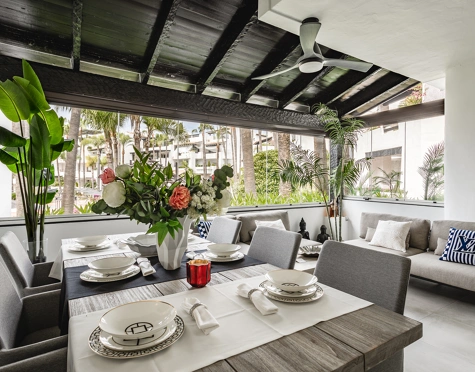Apartment for sale in Marina Puente Romano, Marbella Golden Mile