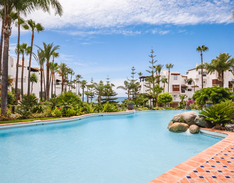 Apartment for sale in Marina Puente Romano, Marbella Golden Mile