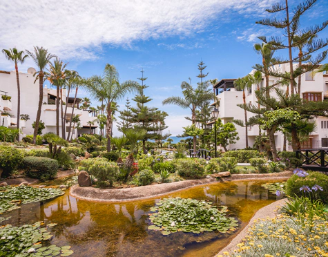 Apartment for sale in Marina Puente Romano, Marbella Golden Mile