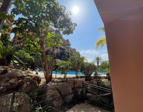 Apartment for sale in Magna Marbella, Nueva Andalucia