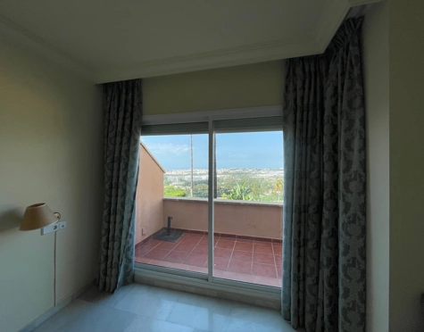 Apartment for sale in Magna Marbella, Nueva Andalucia