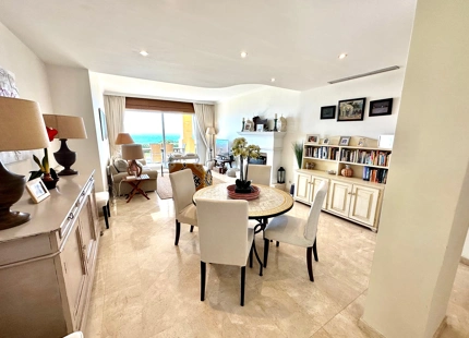 Ground Floor Apartment for sale in Rio Real, Marbella East