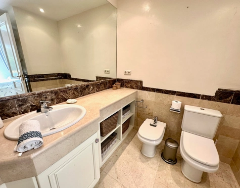 Ground Floor Apartment for sale in Rio Real, Marbella Este