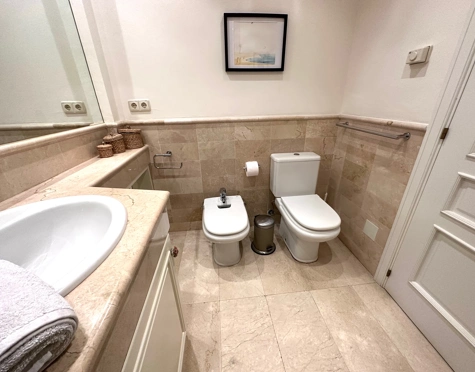 Ground Floor Apartment for sale in Rio Real, Marbella Este