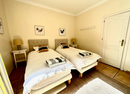 Ground Floor Apartment for sale in Rio Real, Marbella East